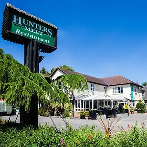 Hunters Meet Hotel Hatfield Heath