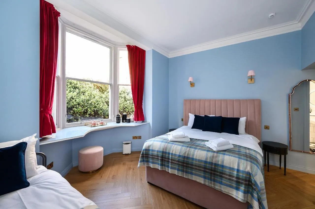 Inn Charming Ground Floor Triple Room Edinburgh
